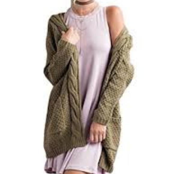 Sweaters - Cable Knit Cardigan NWT